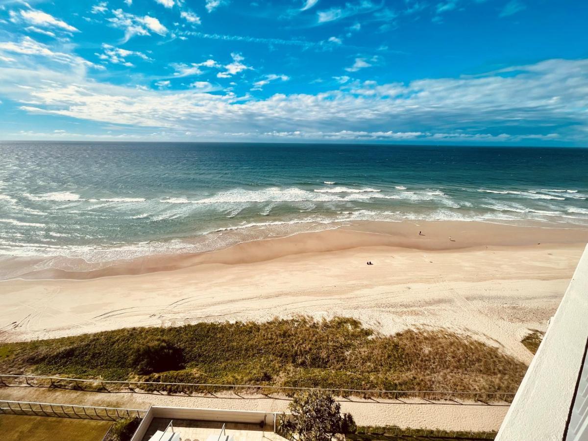 Absolutely Stunning! On The Beach !!! Gold Coast Exterior photo